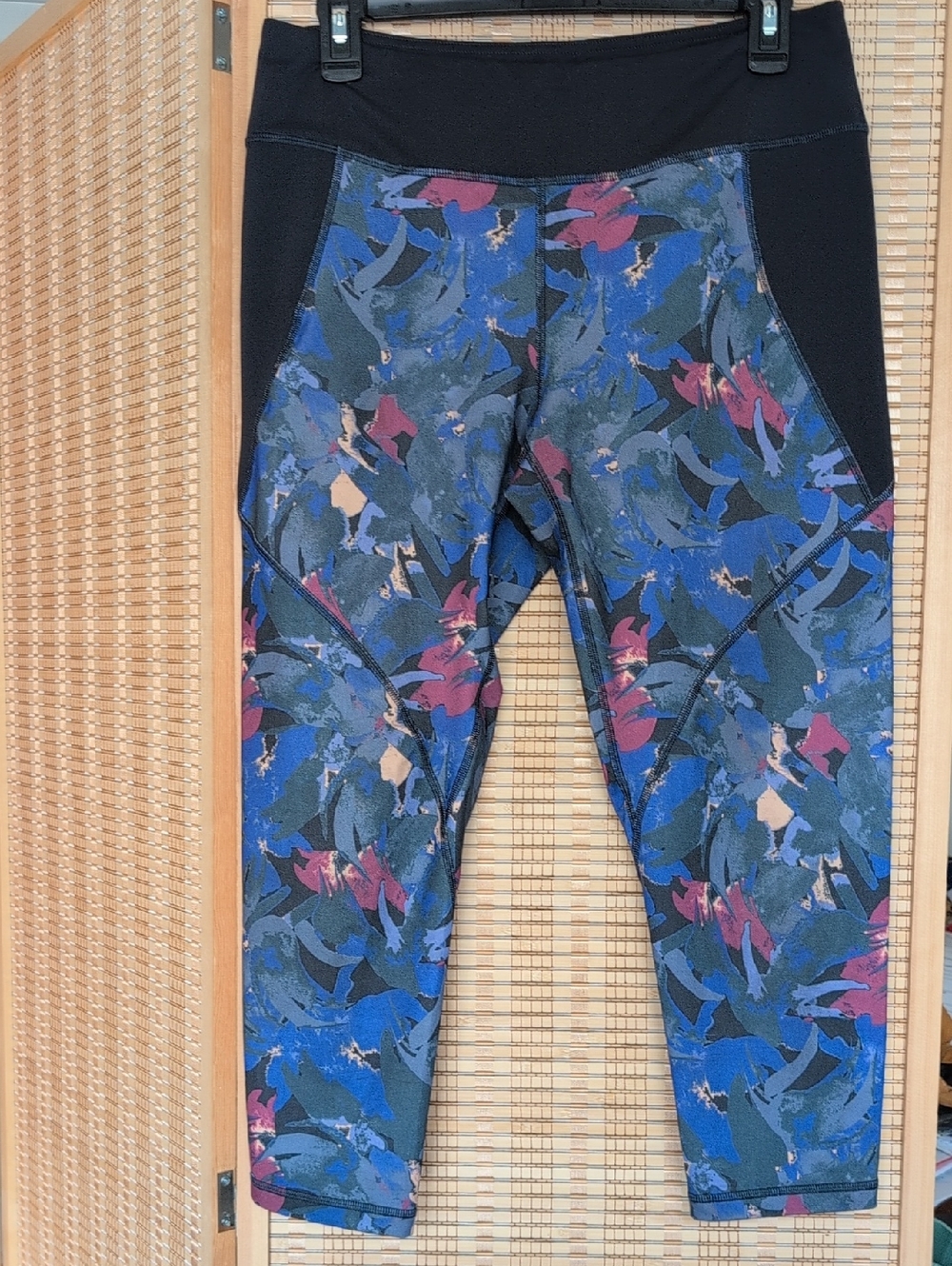 Patagonia Black Waistband Floral-Print Leggings